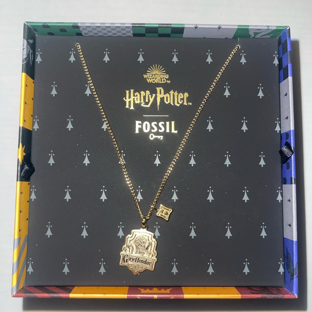 Limited edition Harry Potter Gryffindor necklace